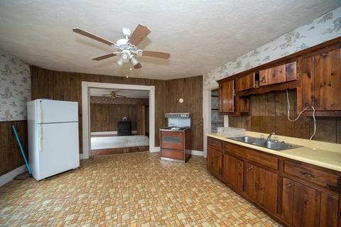 165 Beacon St, Clinton, MA 01510 photo 24