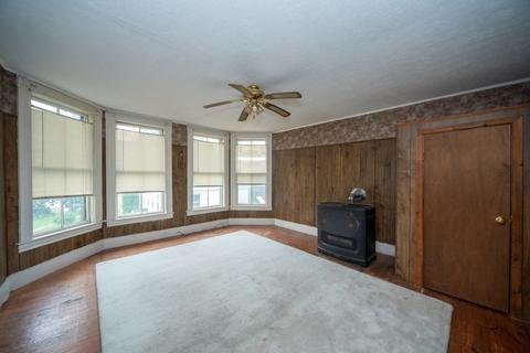 165 Beacon St, Clinton, MA 01510 photo 25