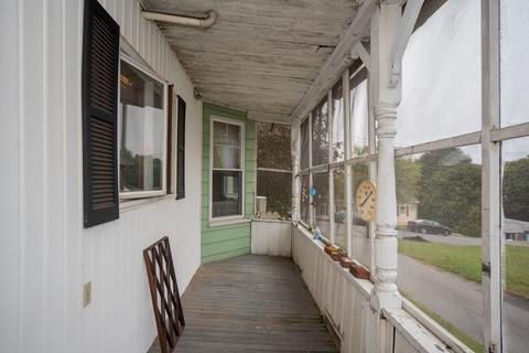 165 Beacon St, Clinton, MA 01510 photo 6
