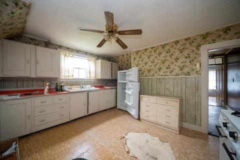 165 Beacon St, Clinton, MA 01510 photo 30