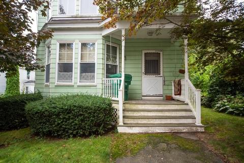 165 Beacon St, Clinton, MA 01510 photo 2