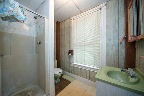 165 Beacon St, Clinton, MA 01510 photo 28