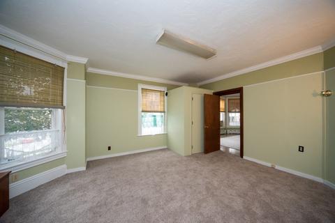 165 Beacon St, Clinton, MA 01510 photo 21