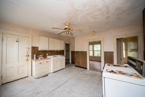 165 Beacon St, Clinton, MA 01510 photo 29