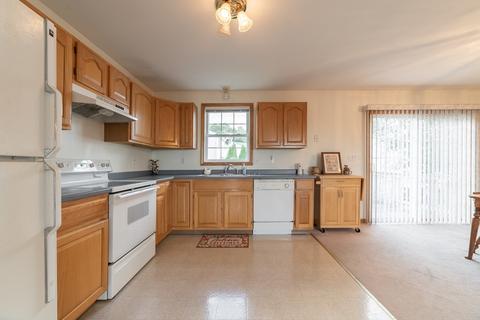 5029 N Main St, Fall River, MA 02720 photo 10
