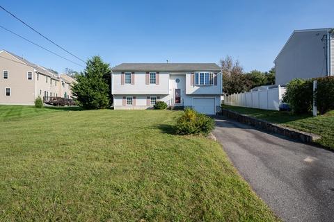 5029 N Main St, Fall River, MA 02720 photo 1