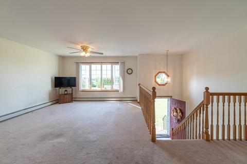 5029 N Main St, Fall River, MA 02720 photo 8