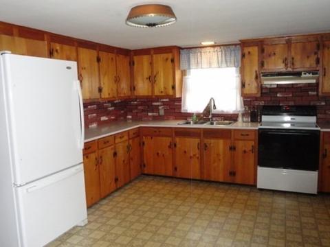 3 Bow St, Townsend, MA 01469 photo 5