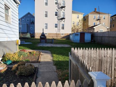 156 Pitman St, Fall River, MA 02723 photo 4