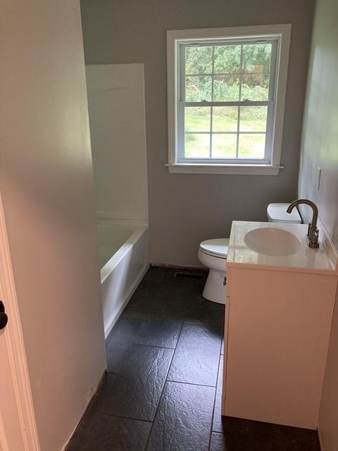 40 Main St, Douglas, MA 01516 photo 18
