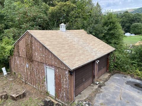 105 Plain St, Easthampton, MA 01027 photo 33