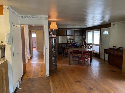 105 Plain St, Easthampton, MA 01027 photo 12
