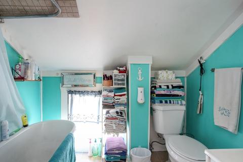 266 Pine St, Fall River, MA 02720 photo 12