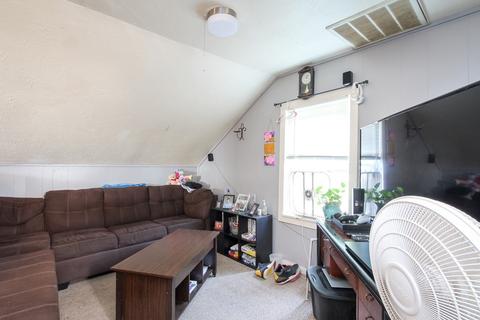 266 Pine St, Fall River, MA 02720 photo 9