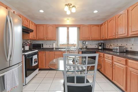 63 Family Dr, Fall River, MA 02724 photo 5