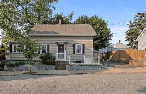 9 Myrtle St, Beverly, MA 01915 photo 1
