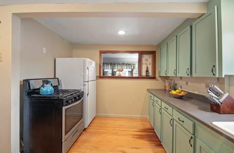 9 Myrtle St, Beverly, MA 01915 photo 7