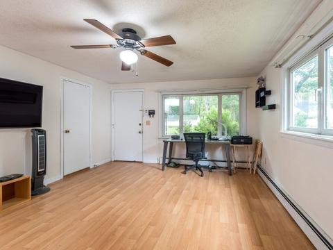 8 Morris St, Webster, MA 01570 photo 5