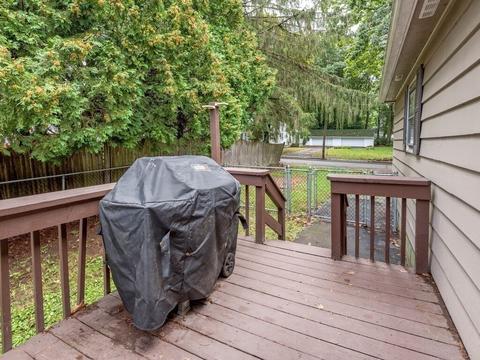 8 Morris St, Webster, MA 01570 photo 25