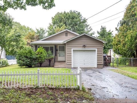8 Morris St, Webster, MA 01570 photo 1
