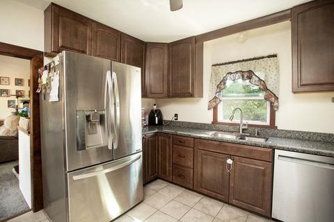 69 Whitefield, Fall River, MA 02721 photo 15