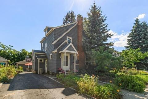 10 Coolidge Rd, Worcester, MA 01602 photo 2