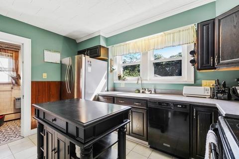 10 Coolidge Rd, Worcester, MA 01602 photo 6