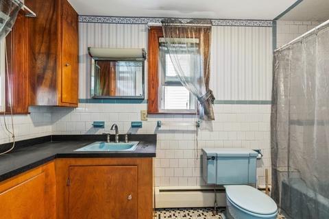 10 Coolidge Rd, Worcester, MA 01602 photo 14