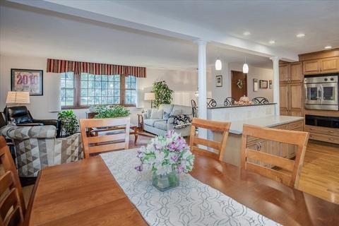 2 Orrantia Cir, Danvers, MA 01923 photo 4