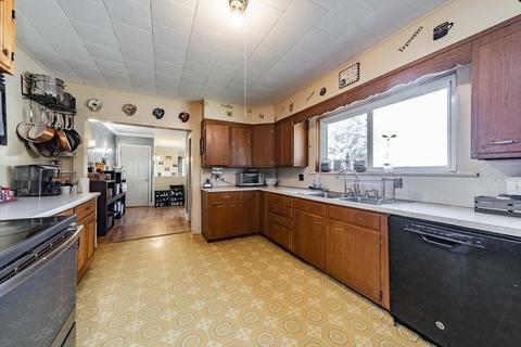 11 Storrs St, Ware, MA 01082 photo 11