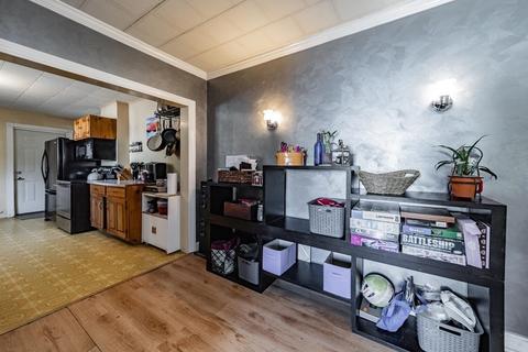 11 Storrs St, Ware, MA 01082 photo 7
