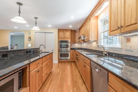 17 Avalon Rd, Stoneham, MA 02180 photo 16