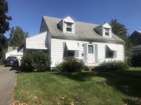 213 Windemere St, Springfield, MA 01104 photo 1