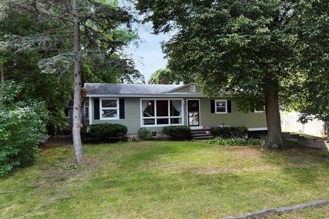 8 Blaisdell Ter, Ipswich, MA 01938 photo 3