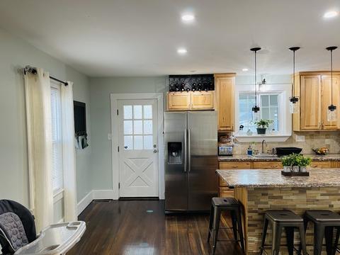 17 Pequot St, Springfield, MA 01151 photo 6