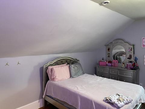 17 Pequot St, Springfield, MA 01151 photo 9