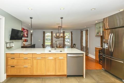 38 Chapman St, Canton, MA 02021 photo 14