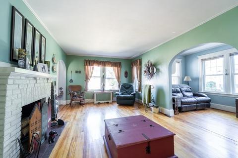 2 Trinity Ave, Worcester, MA 01605 photo 5