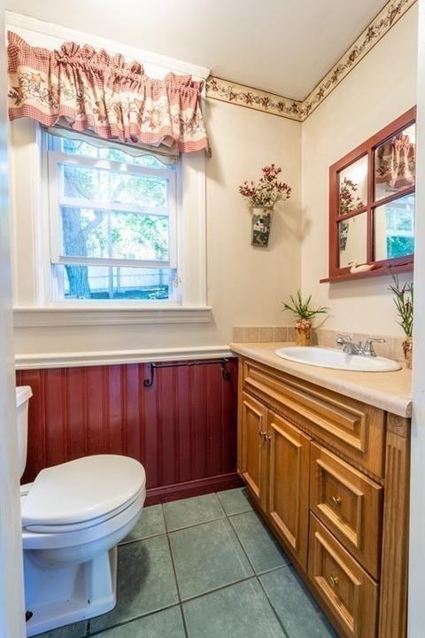 2 Trinity Ave, Worcester, MA 01605 photo 10