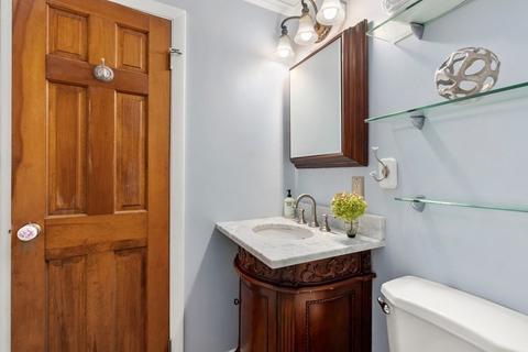 6 Summer Ave, Reading, MA 01867 photo 8