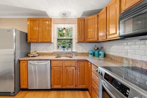 6 Summer Ave, Reading, MA 01867 photo 5