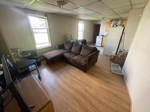 8 Bourne St, Worcester, MA 01606 photo 6