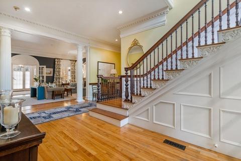 734 High St, Dedham, MA 02026 photo 3