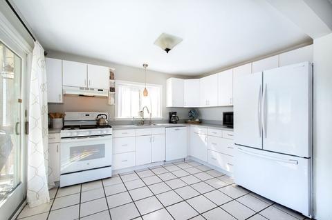 1 Hampton Cir, Hull, MA 02045 photo 4