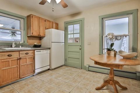 4 Spring St, Salisbury, MA 01952 photo 7
