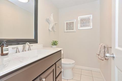 8 Fox Holw, Worcester, MA 01605 photo 17