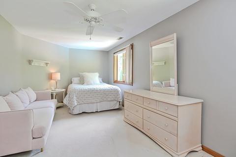 8 Fox Holw, Worcester, MA 01605 photo 25