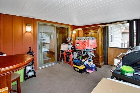 89 Athol St, Springfield, MA 01107 photo 7