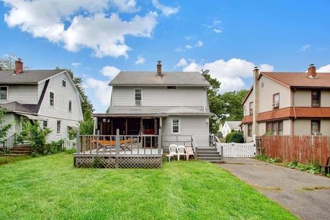 89 Athol St, Springfield, MA 01107 photo 8