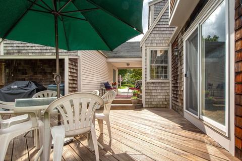 1 Sycamore Ln, Hingham, MA 02043 photo 9